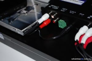 Digital Signage RCA cables with AUdio Tripper