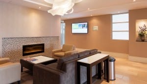 E Display Inc Digital Signage for Holiday In (2)